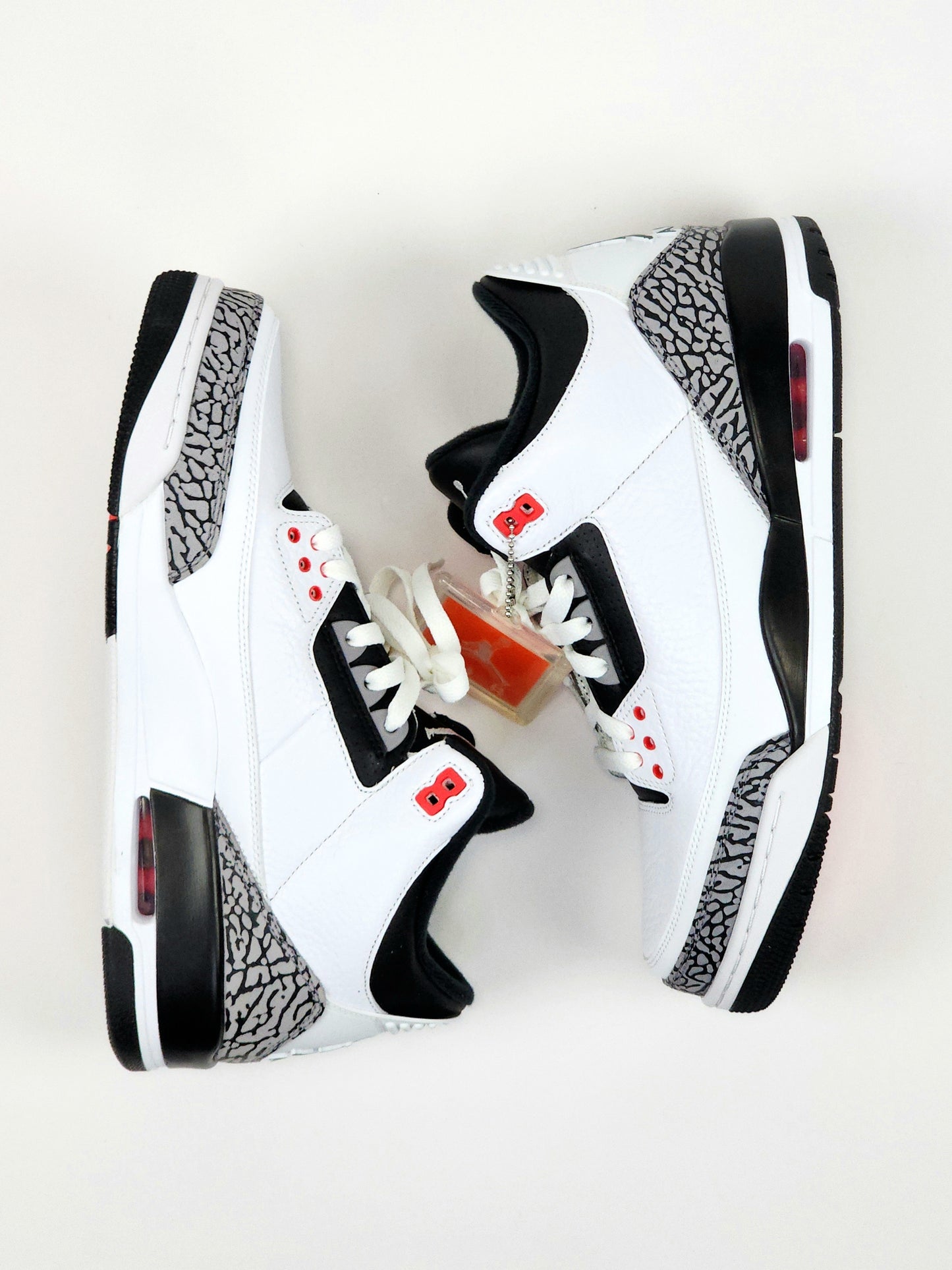 2014 AIR JORDAN 3 RETRO
INFRARED 23
