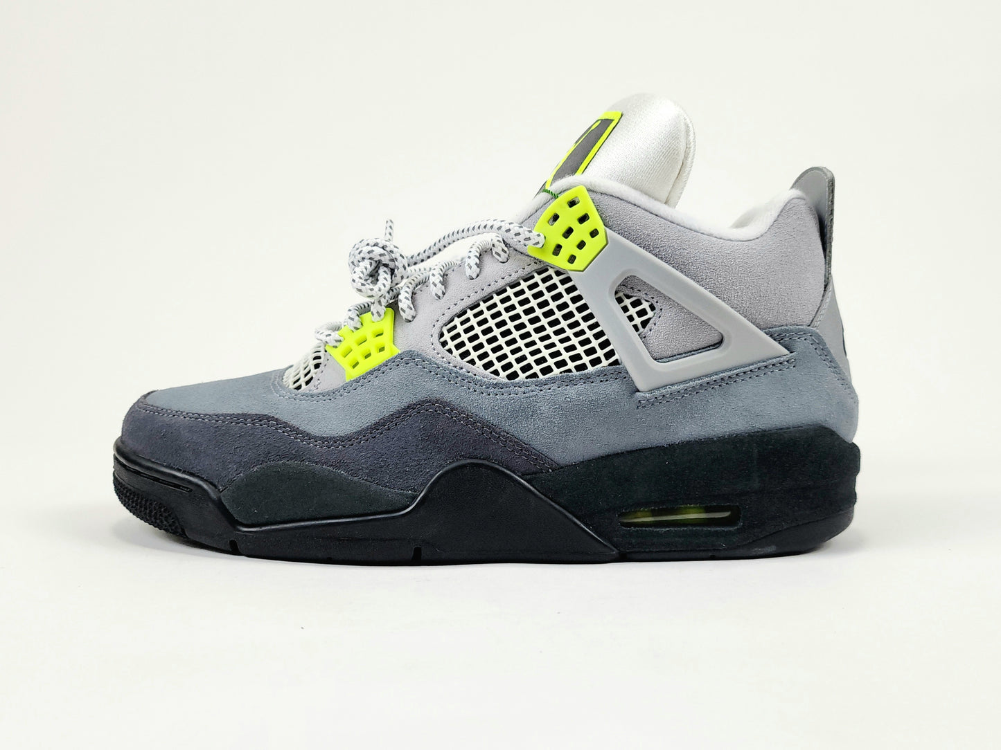 2020 AIR JORDAN 4 RETRO SE 95 NEON