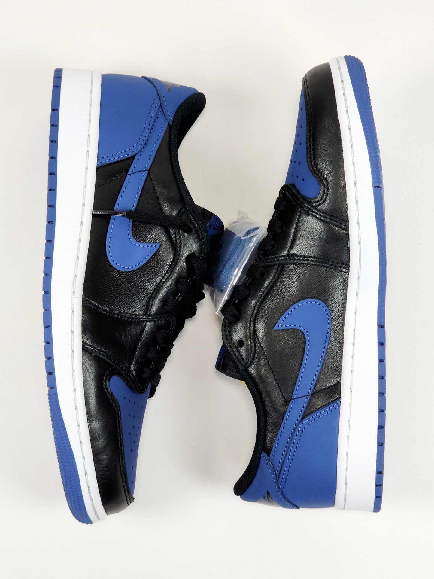 2022 AIR JORDAN 1 RETRO LOW OG MYSTIC NAVY