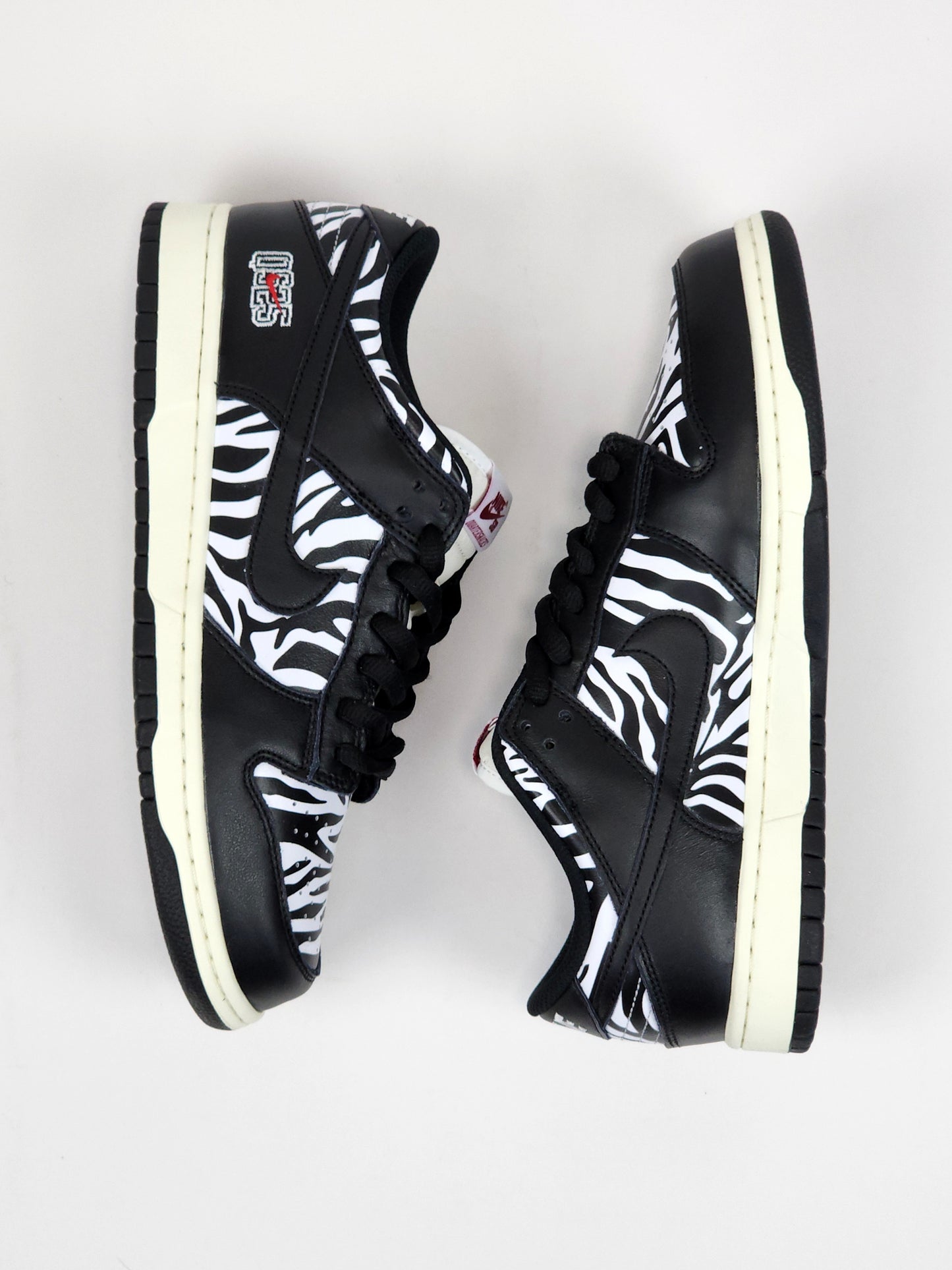 2021 NIKE SB DUNK OG QS LOW QUARTERSNACKS ZEBRA CAKES