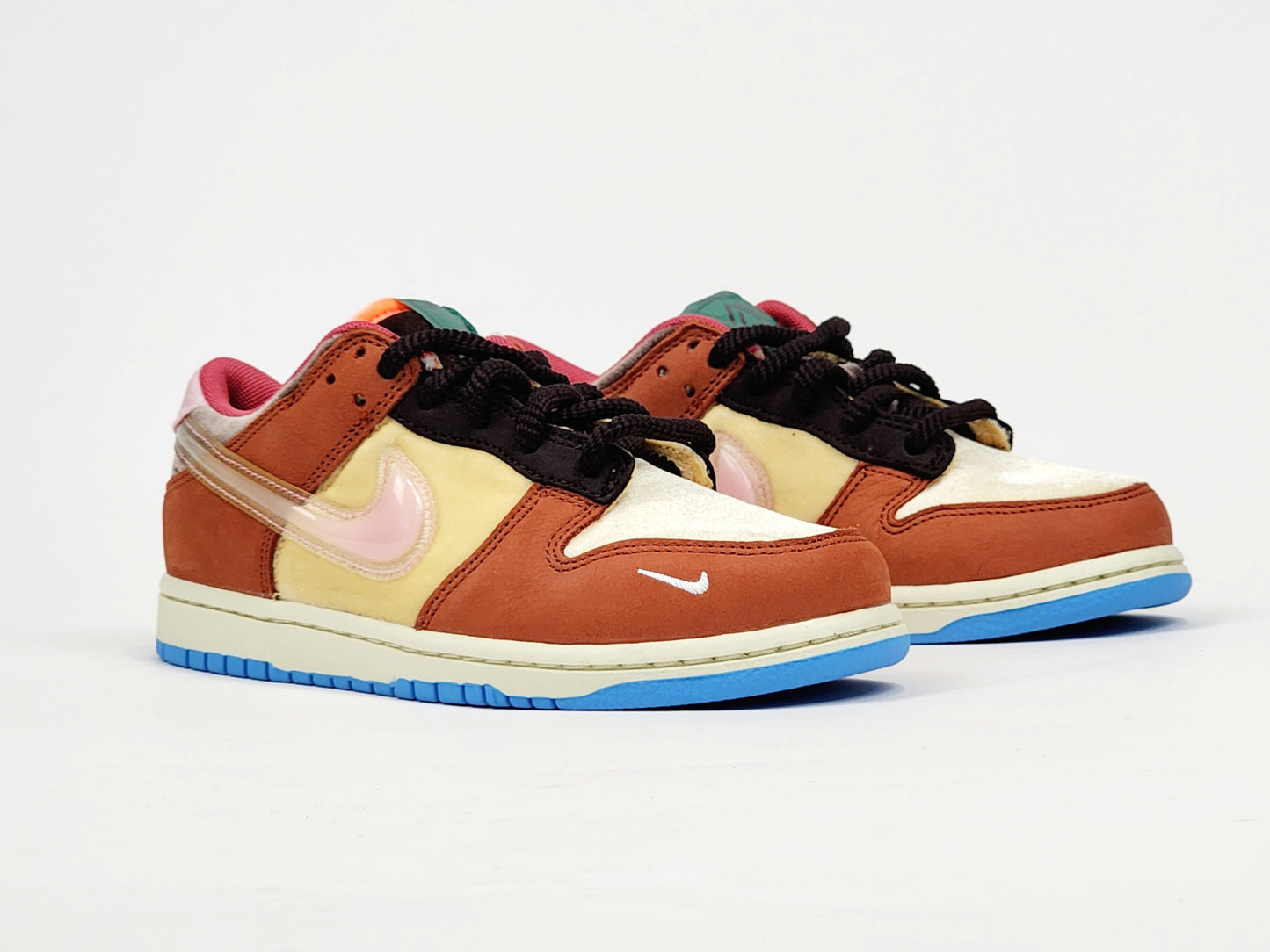 2021 NIKE DUNK LOW SOCIAL STATUS FREE LUNCH CHOCOLATE MILK GS