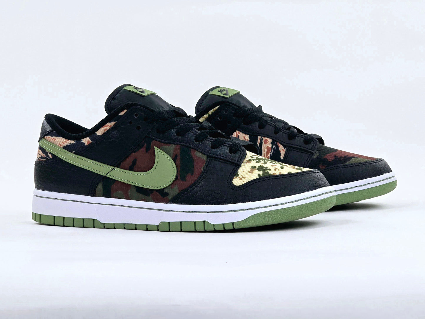 2021 NIKE DUNK LOW SE BLACK CRAZY CAMO