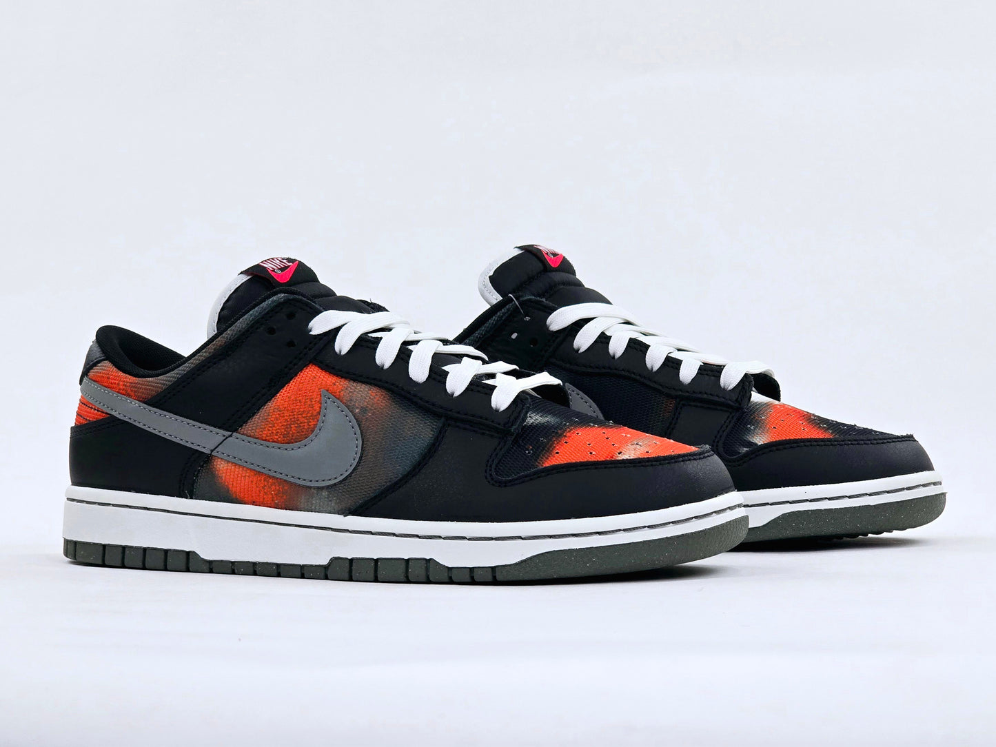 2022 NIKE DUNK LOW GRAFFITI BLACK RED