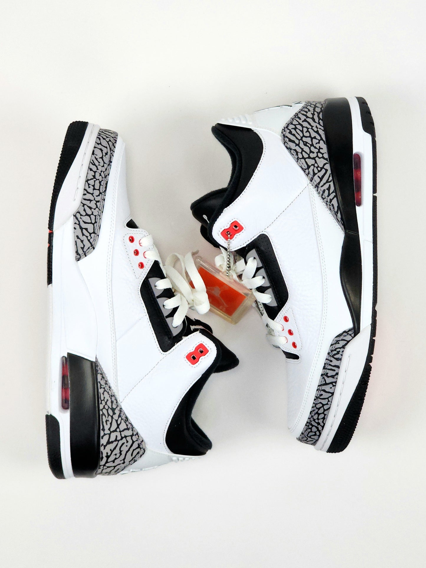 2014 AIR JORDAN 3 RETRO 
INFRARED 23