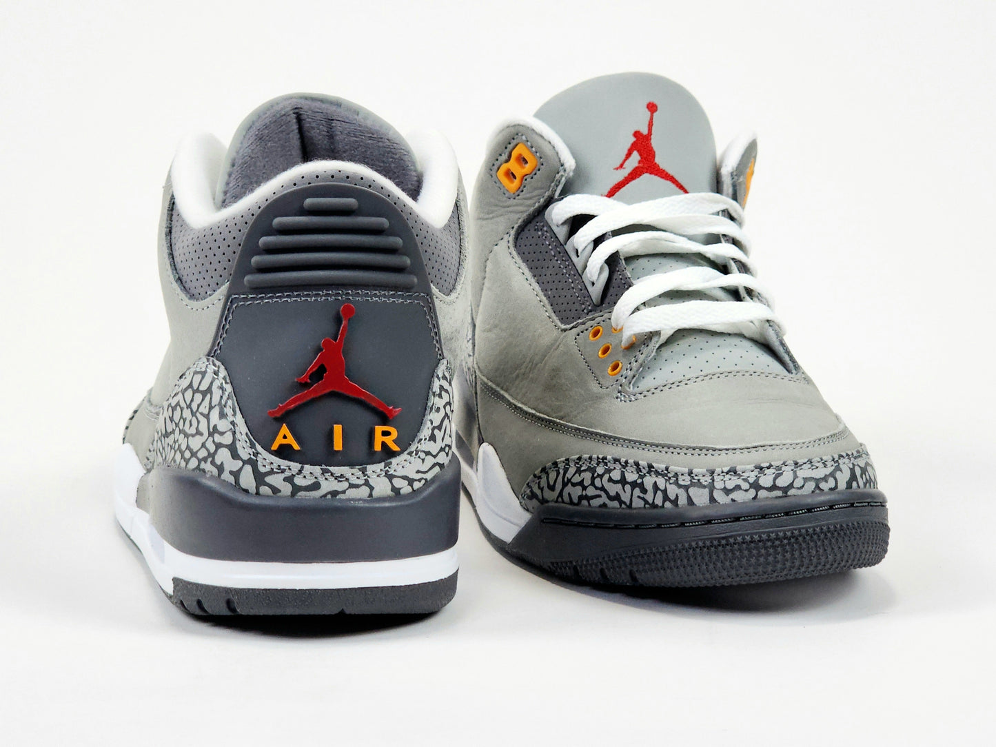 2021 AIR JORDAN 3 RETRO
COOL GREY