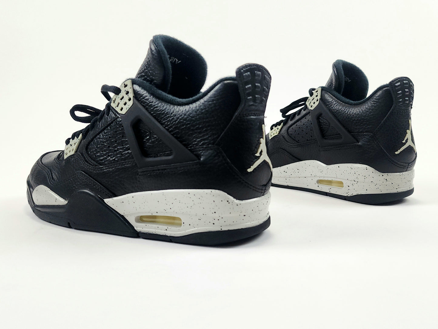 2015 AIR JORDAN 4 RETRO
OREO