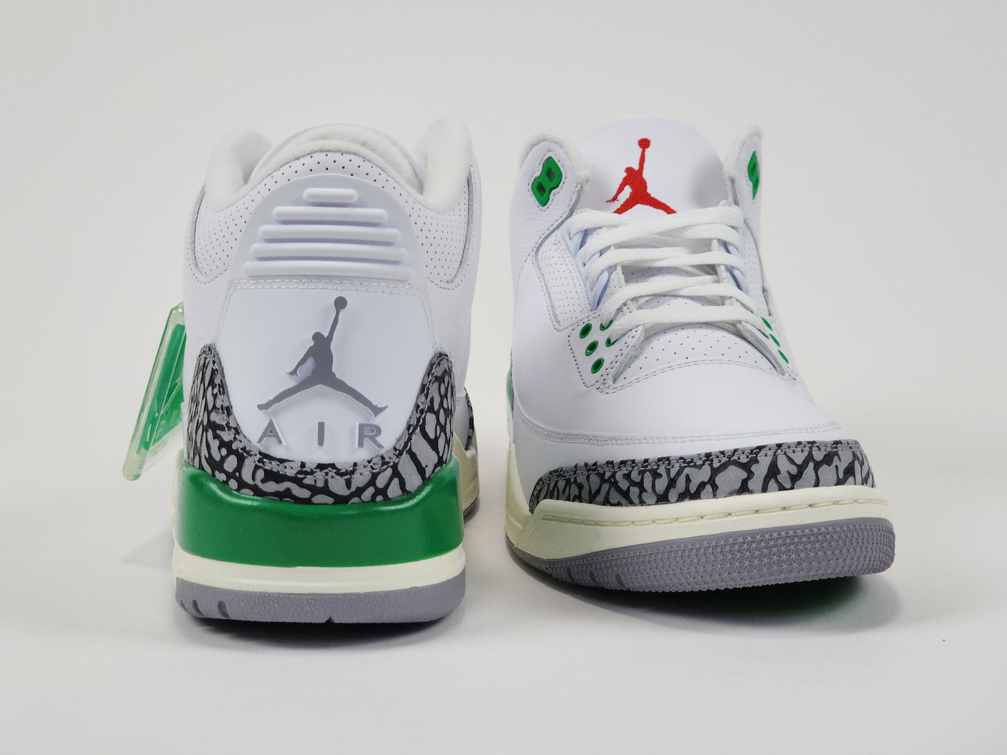 2024 WOMEN'S JORDAN 3 RETRO
LUCKY GREEN