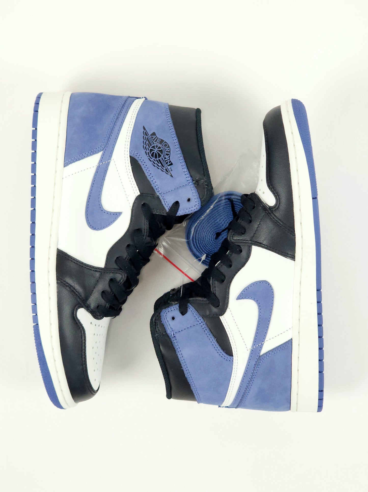 2018 AIR JORDAN 1 RETRO HIGH BLUE MOON