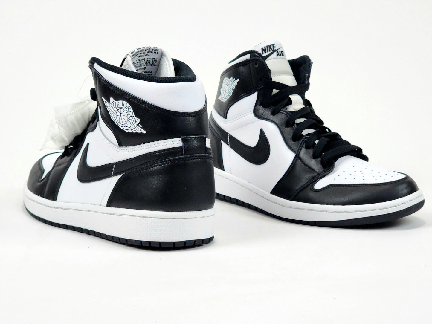 2014 AIR JORDAN 1 RETRO BLACK WHITE