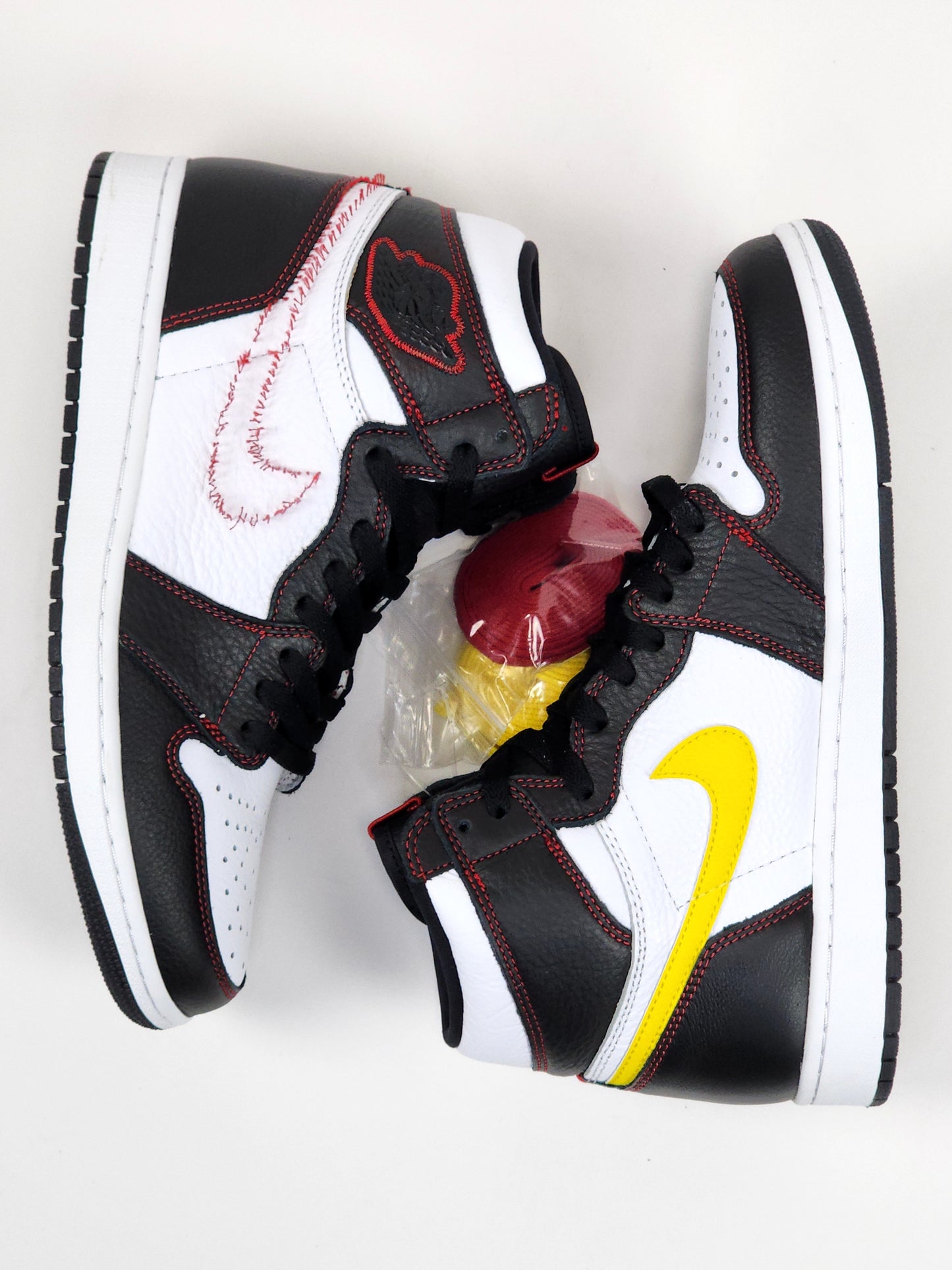 2019 AIR JORDAN 1 RETRO HIGH OG DEFIANT