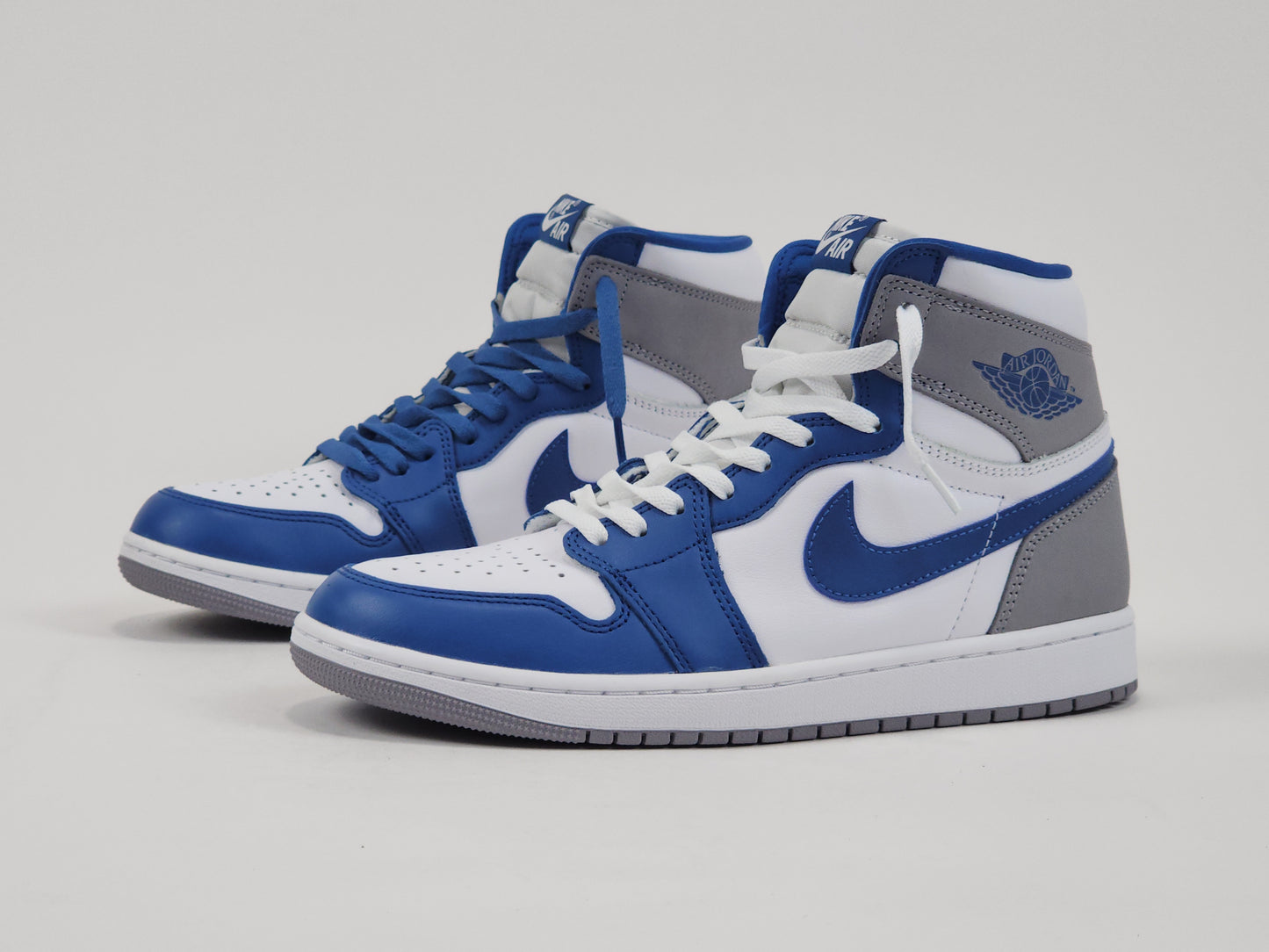 2023 AIR JORDAN 1 RETRO HIGH OG TRUE BLUE