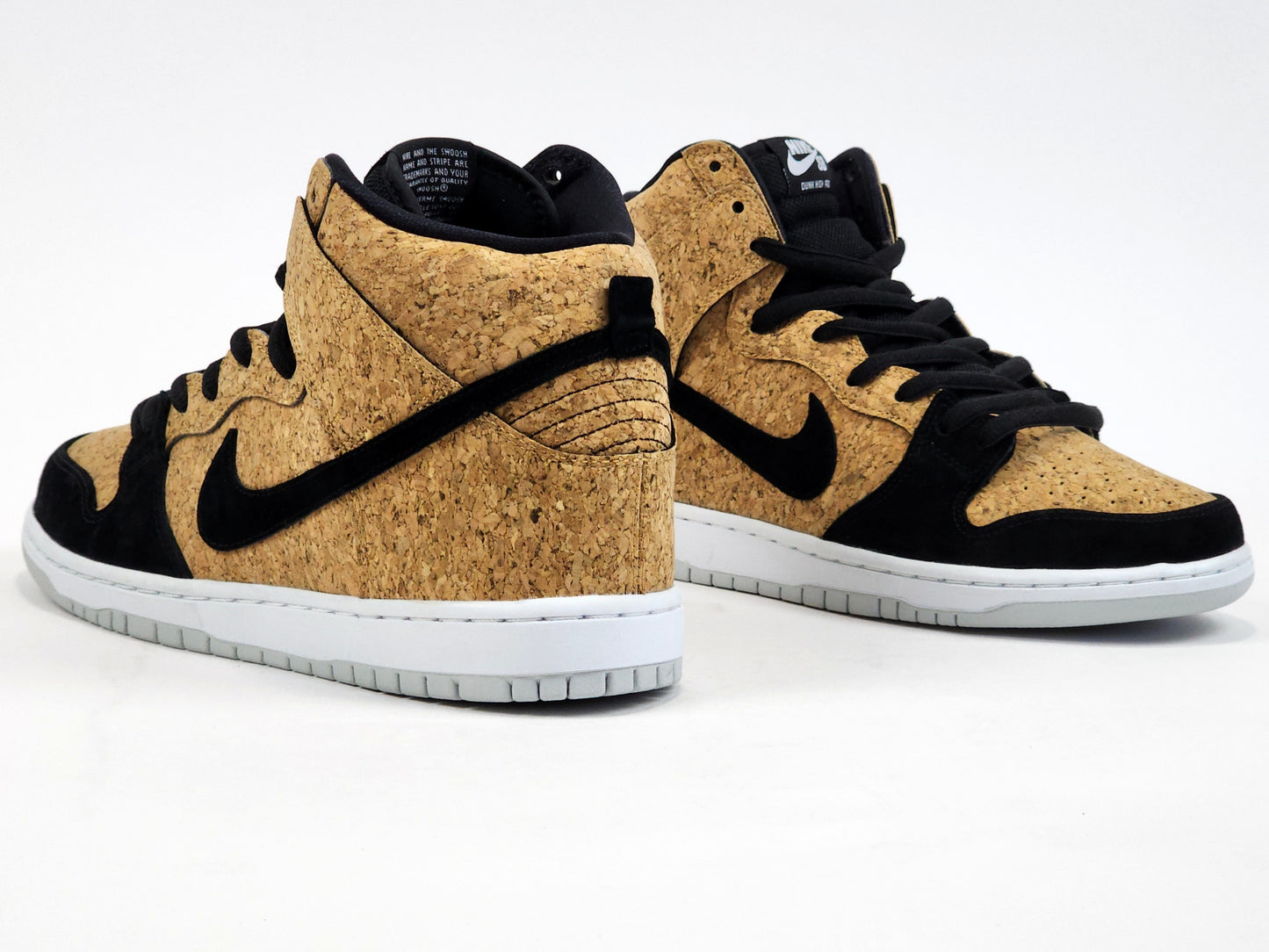 2015 NIKE SB DUNK HIGH CORK