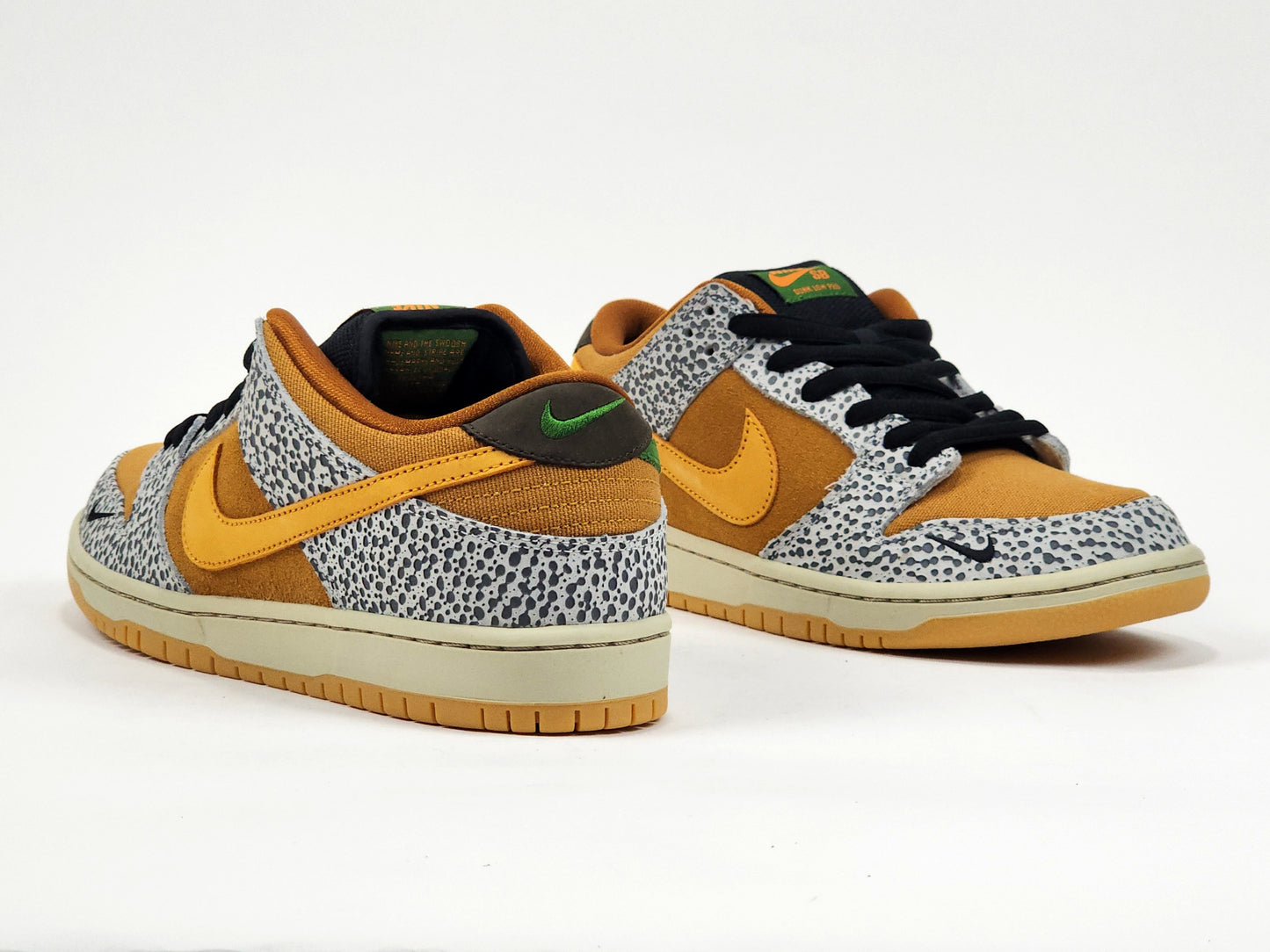 2020 NIKE SB DUNK LOW SAFARI