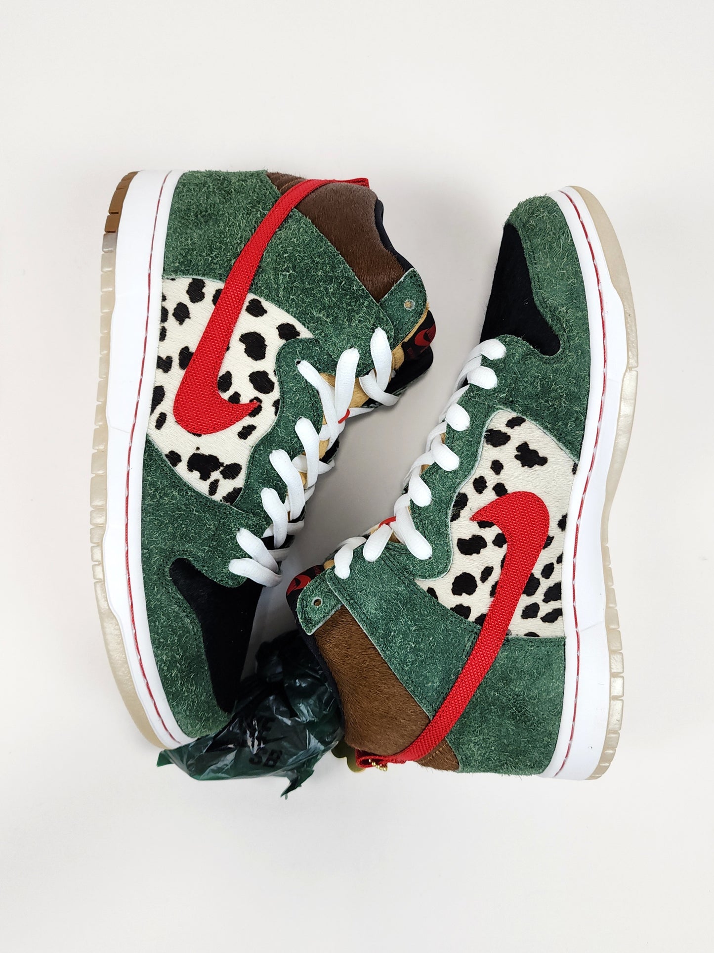 2019 NIKE SB DUNK HIGH 420 DOG WALKER