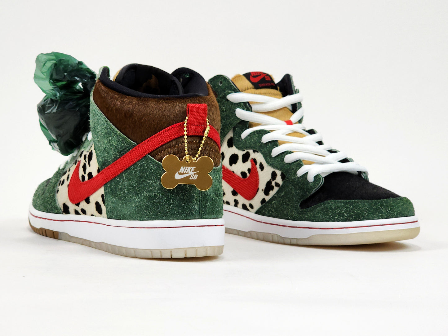 2019 NIKE SB DUNK HIGH 420 DOG WALKER