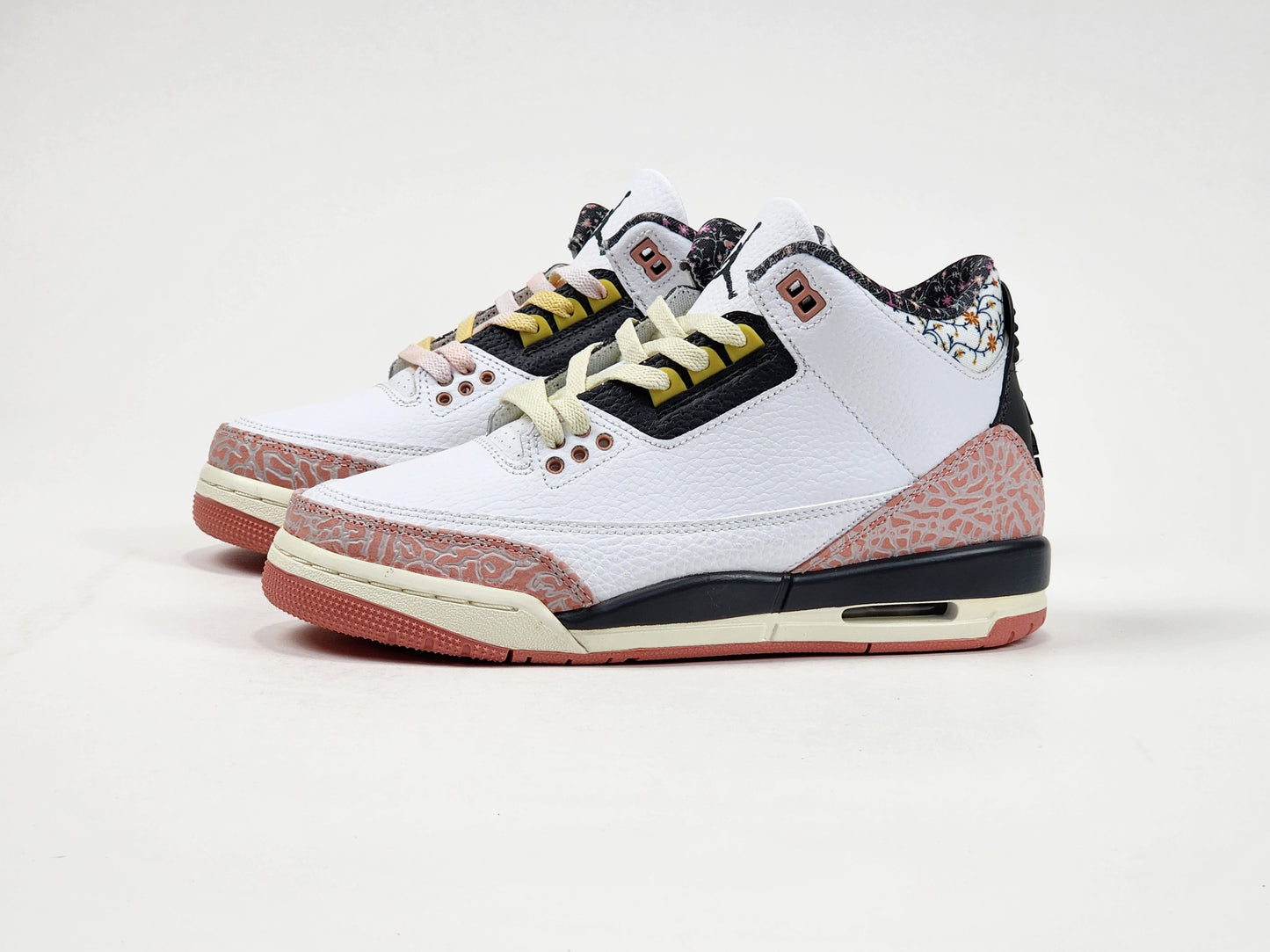 2024 GRADE SCHOOL AIR JORDAN 3 RETRO VINTAGE FLORAL