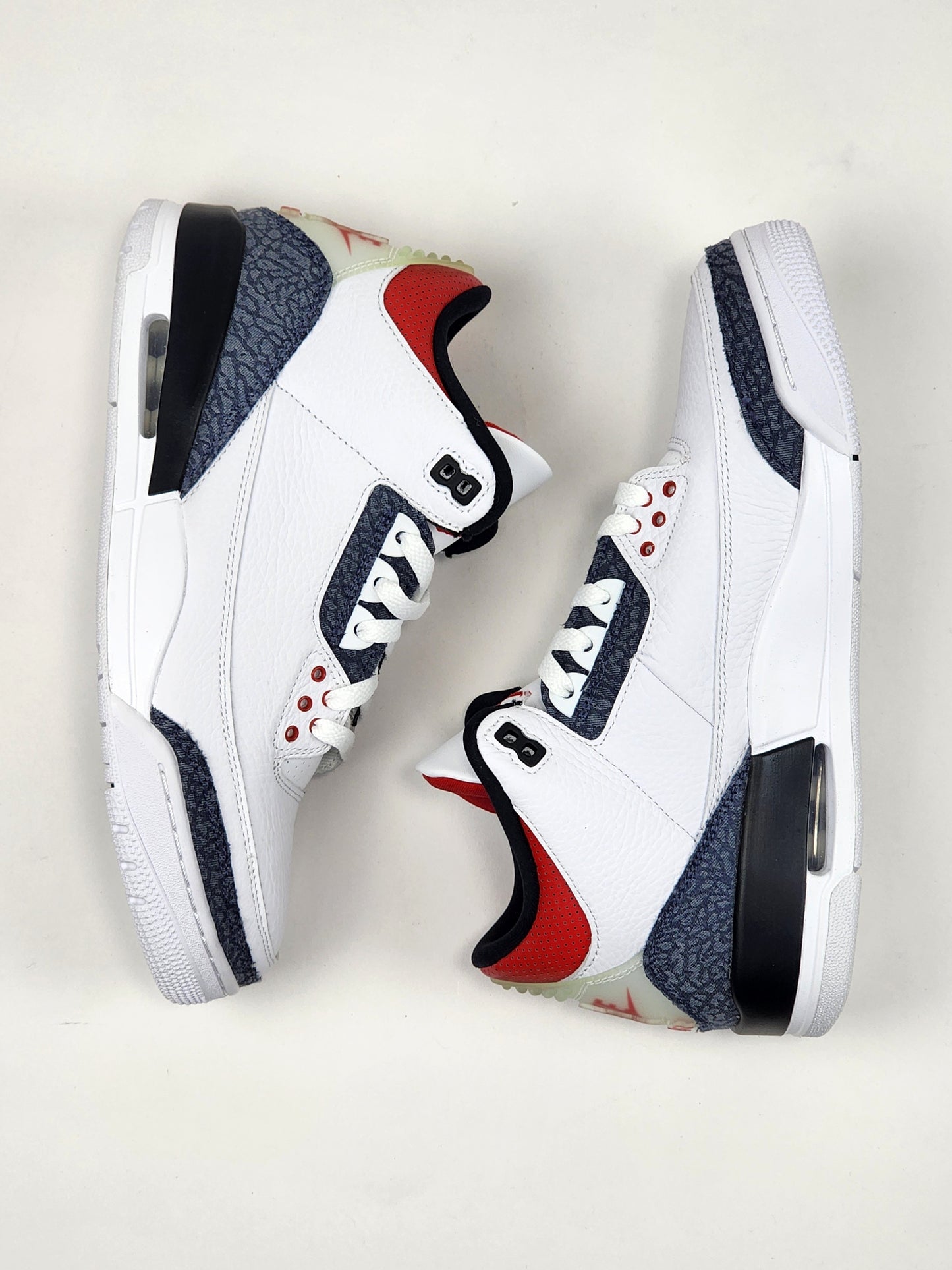 2020 AIR JORDAN 3 RETRO SE FIRE RED DENIM