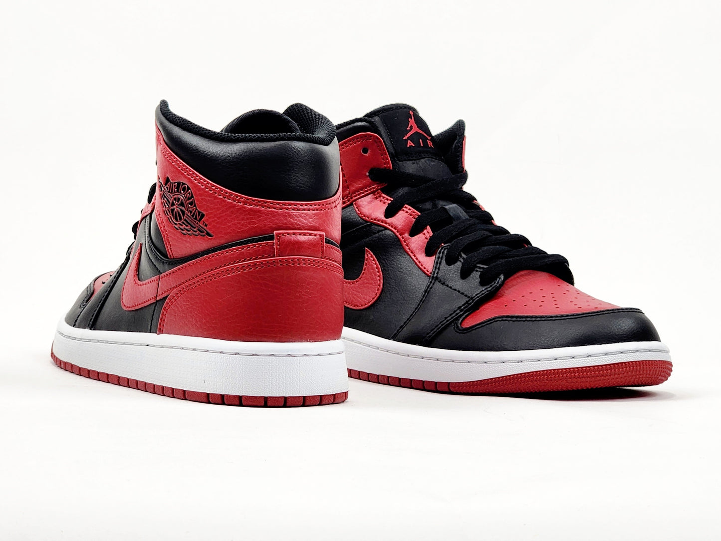 2020 AIR JORDAN 1 MID BANNED