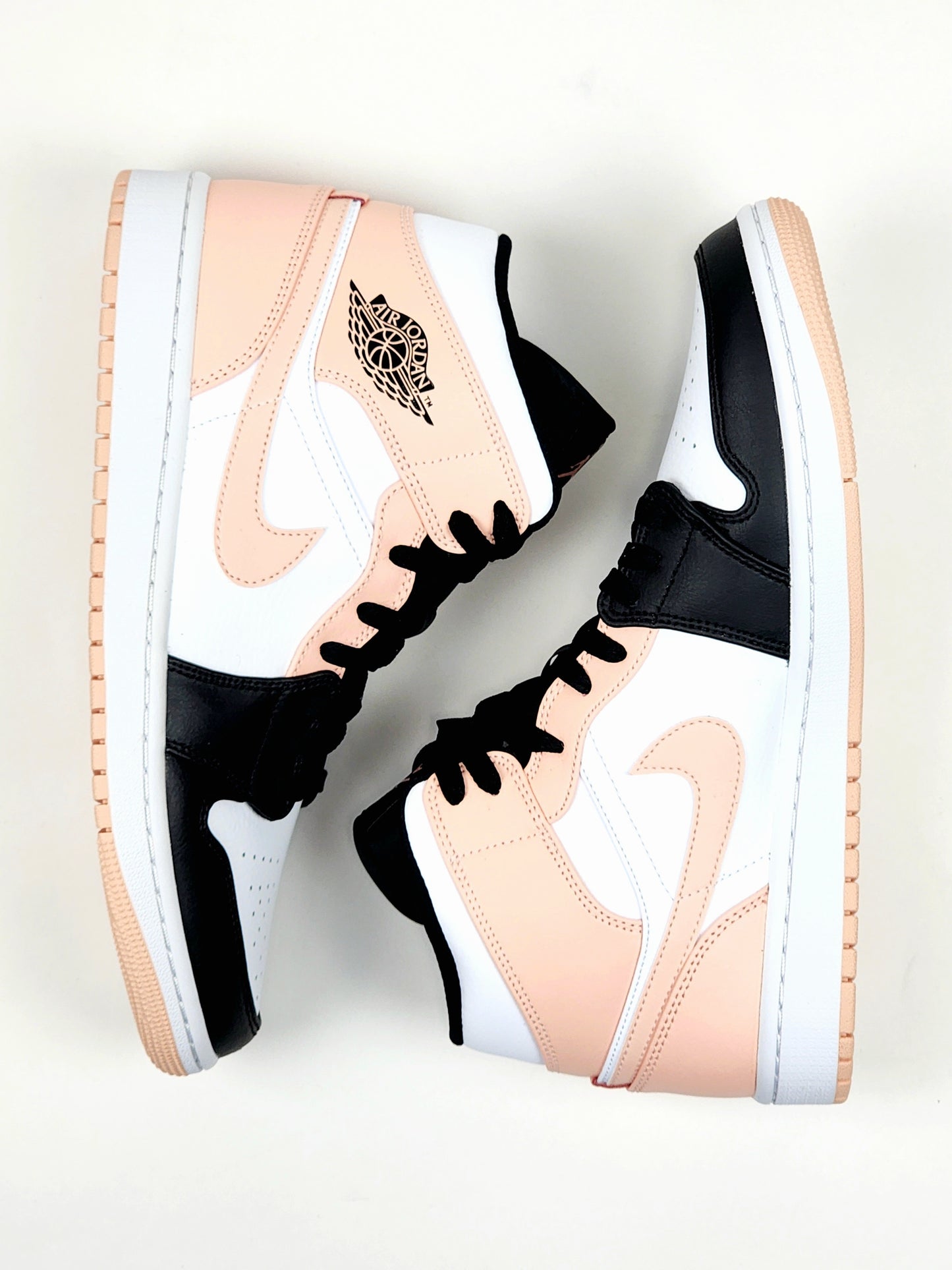 2021 AIR JORDAN 1 MID ARCTIC ORANGE BLACK TOE