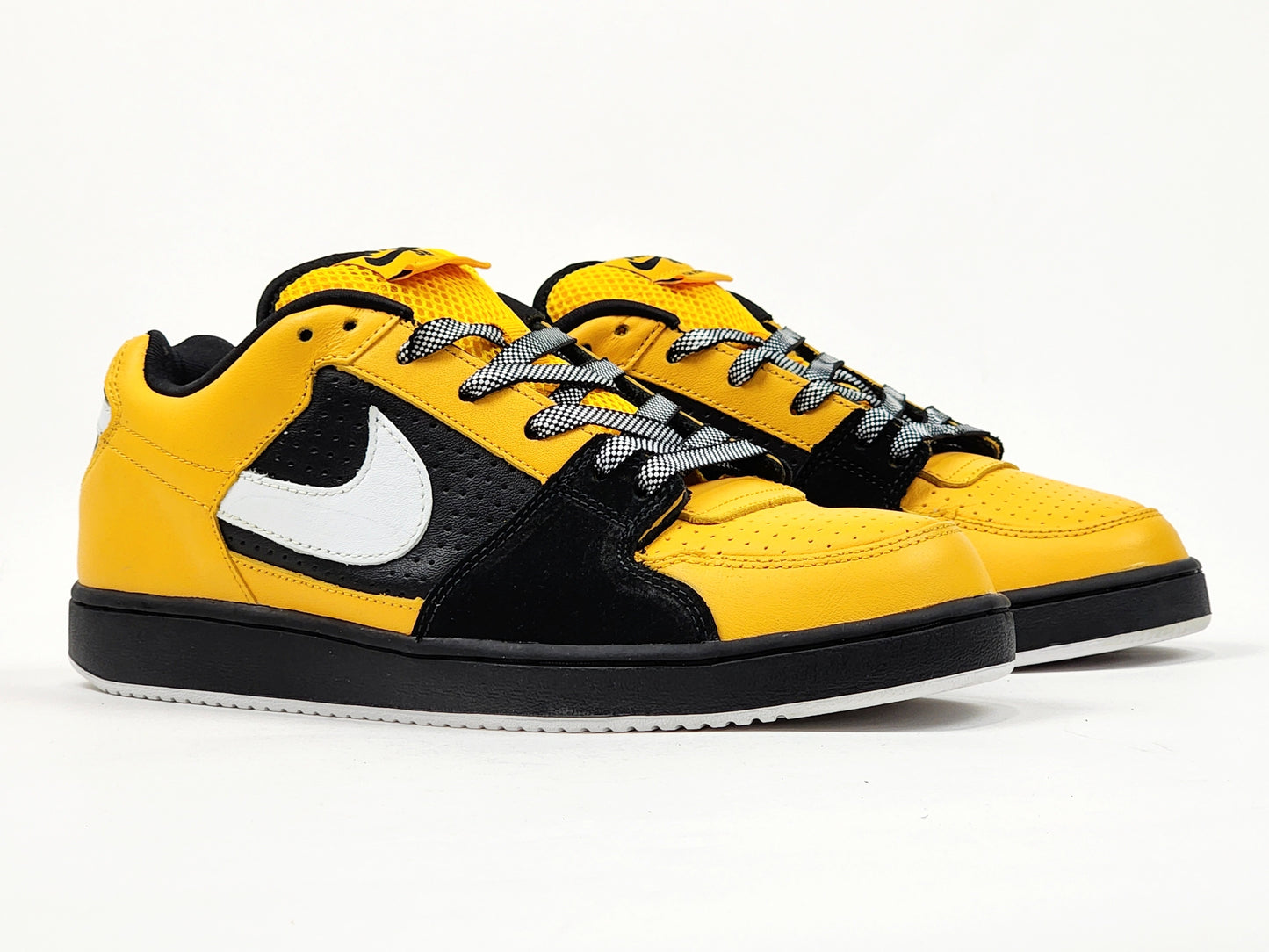 2006 NIKE SB ZOOM TEAM EDITION NEW YORK TAXI