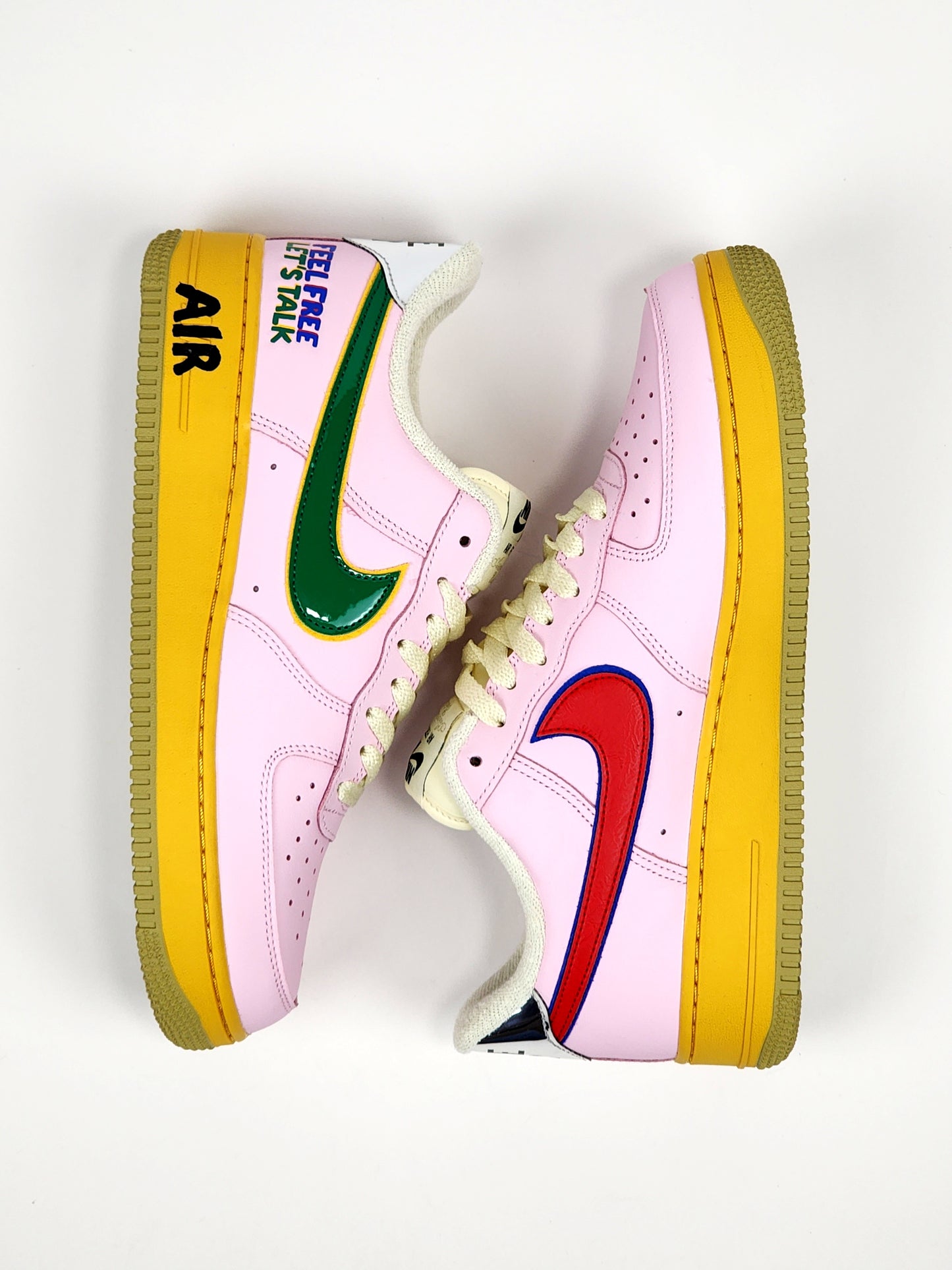 2022  NIKE AIR FORCE 1 LOW '07 FEEL FREE, LET'S TALK