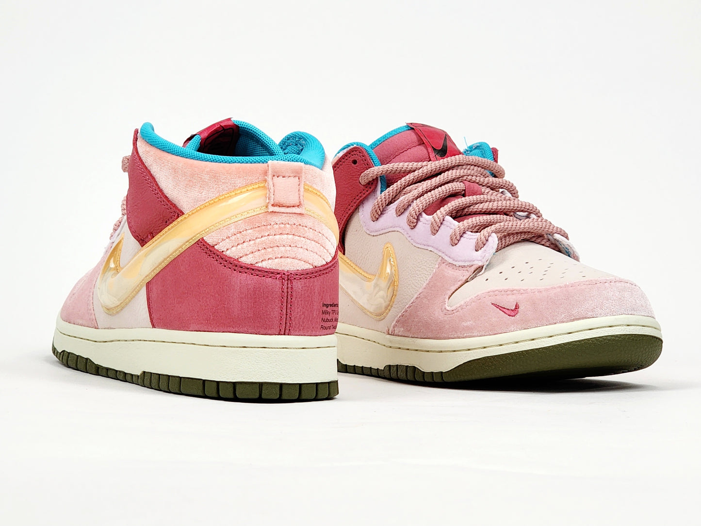 2021 NIKE DUNK MID SOCIAL STATUS FREE LUNCH STRAWBERRY MILK