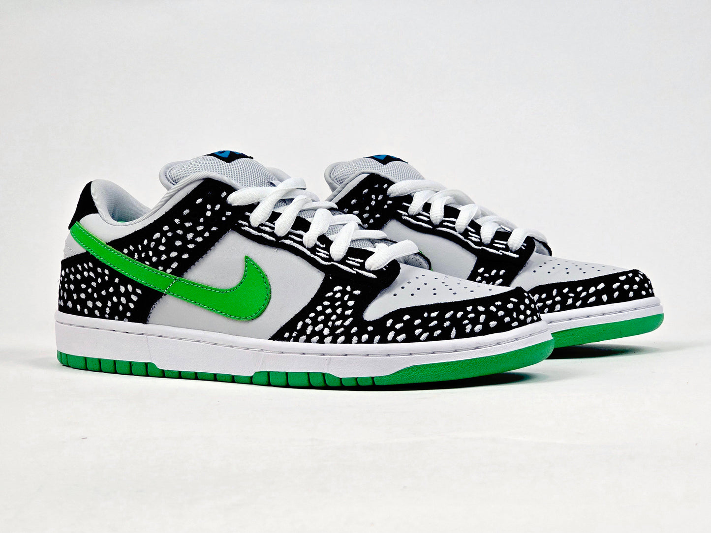 2010 NIKE SB DUNK LOW LOON