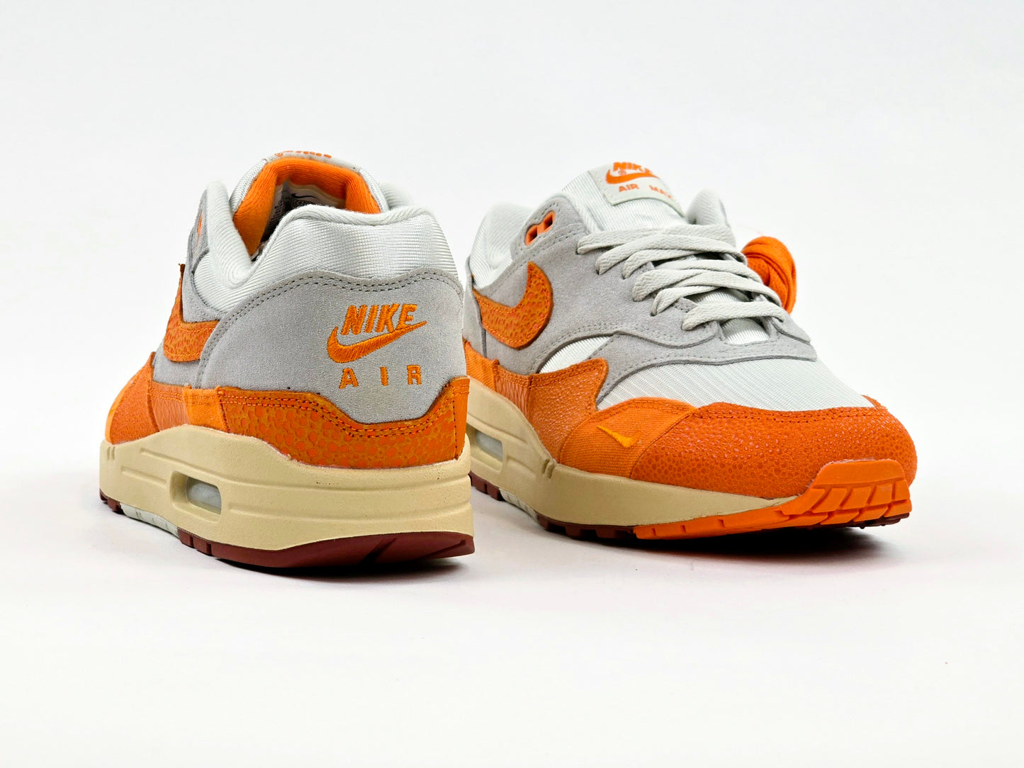 2022 WOMEN'S NIKE AIR MAX 1 MASTER MAGMA ORANGE